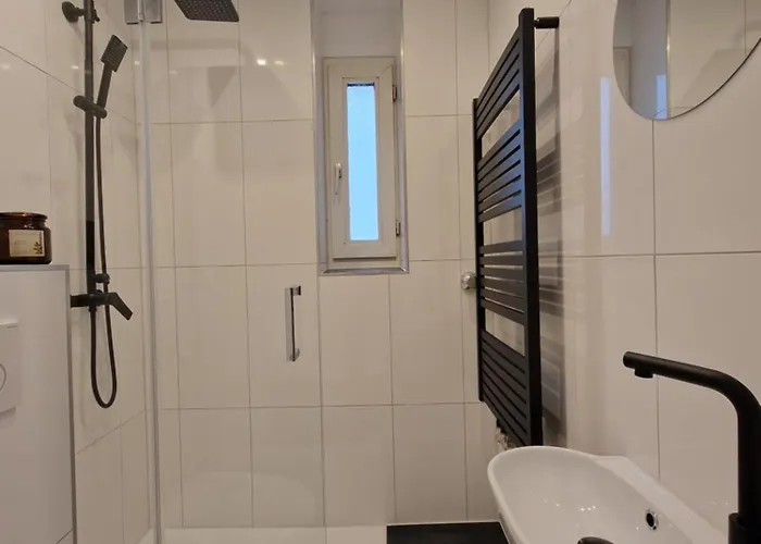 In Διαμέρισμα Κρέφελντ